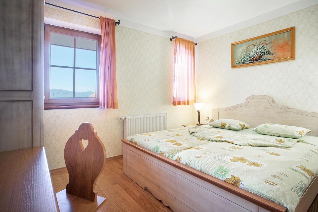 Apartments Tourist Farm Matijovc Naklo 外观 照片